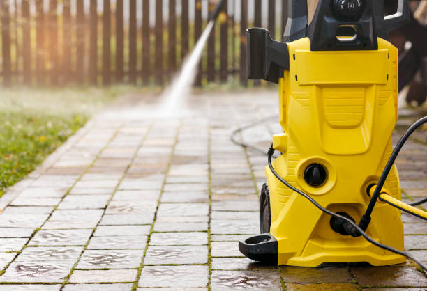 Best Pool Deck Cleaning  in Vega, TX
